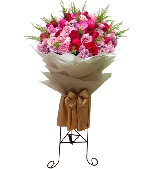 theresa-standing-flower-dari-athaya-dengan-rangkaian-bunga-mawar-pink-fanta-mawar-pink-muda-dan-aster-pink