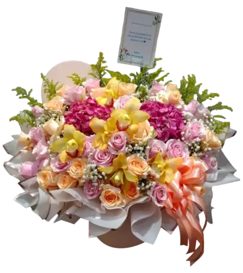 lana-si-bunga-box-dari-athaya-dengan-rangkaian-mawar-pink-mawar-salem-anggrek-cymbidium-baby-breath-hortensia