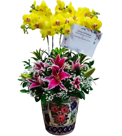 nirvana-bunga-meja-dari-athaya-dengan-rangkaian-5-tangkai-anggrek-orchid-lily-casablanca-baby-breath